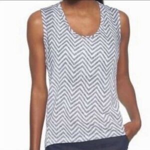 Athleta Chevron Breezy Muscle Tee Sleeveless Top